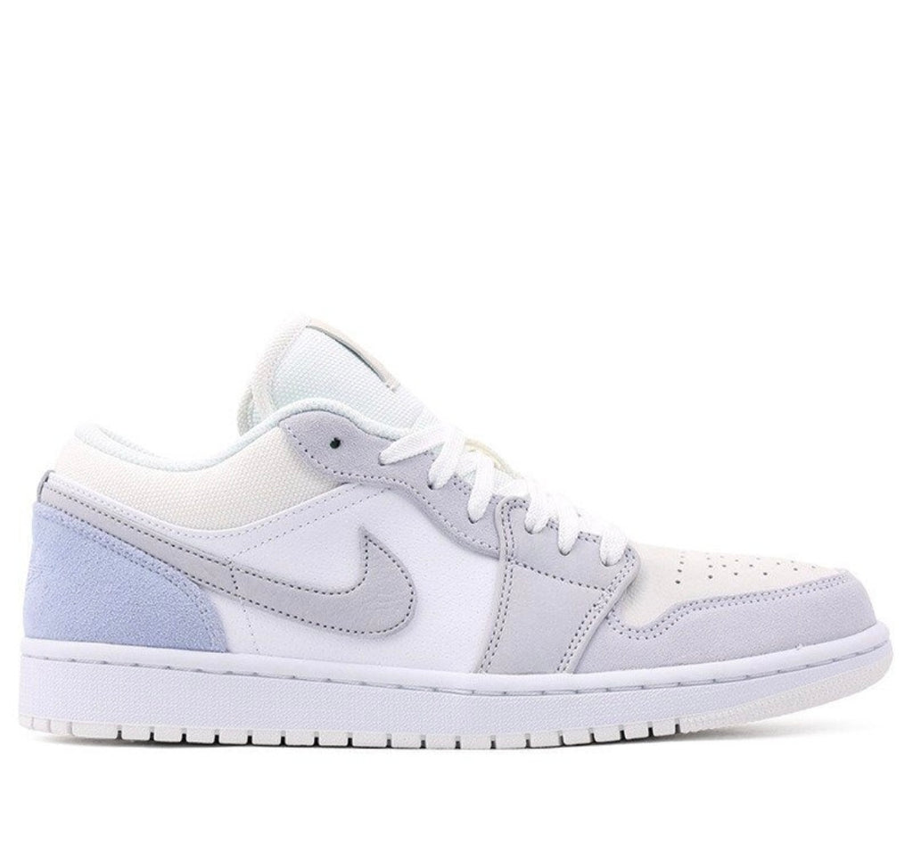 Air Jordan 1 Low ‘Paris’ sneakers